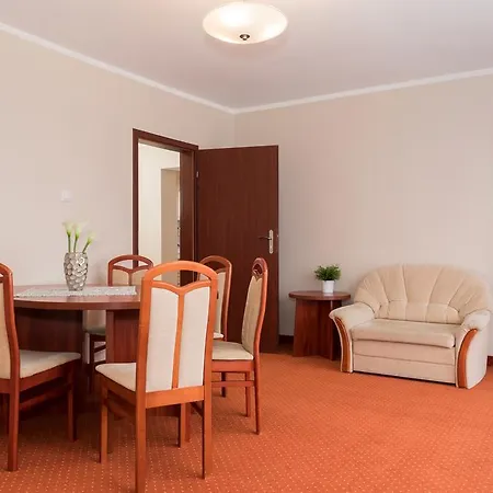 Goscinne Rekin Rewal