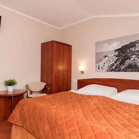 Goscinne Rekin * Rewal